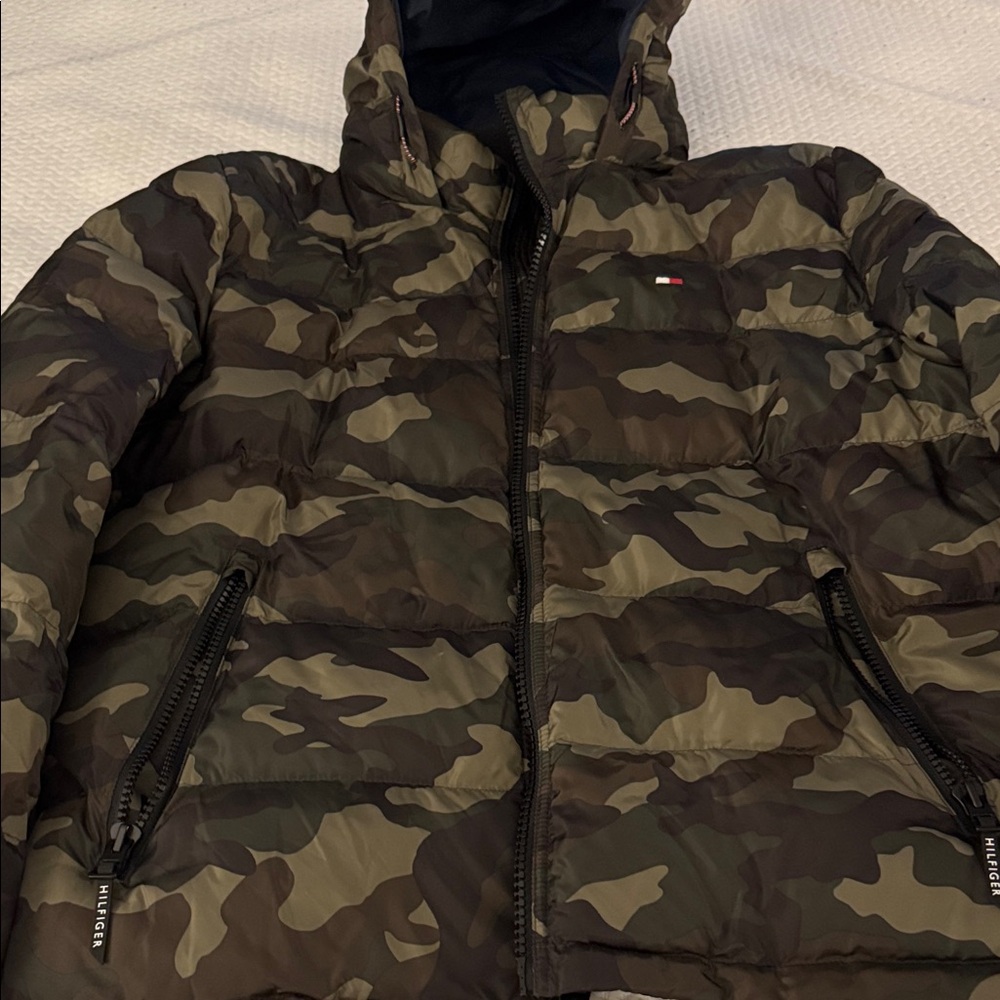 Tommy Hilfiger Men's Camouflage Puffer Jacket